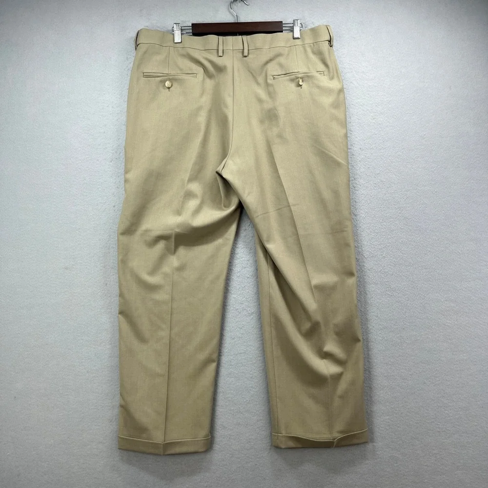 Haggar Dress Pants Mens 38x29 Premium Comfort Khaki Pleated Cuffed Professional